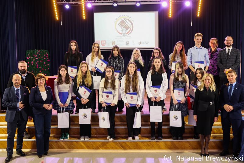 Laureaci Konkursu w ramach II Ogólnopolskiego Multimedialnego i Plastycznego „Śladami Mickiewicza”