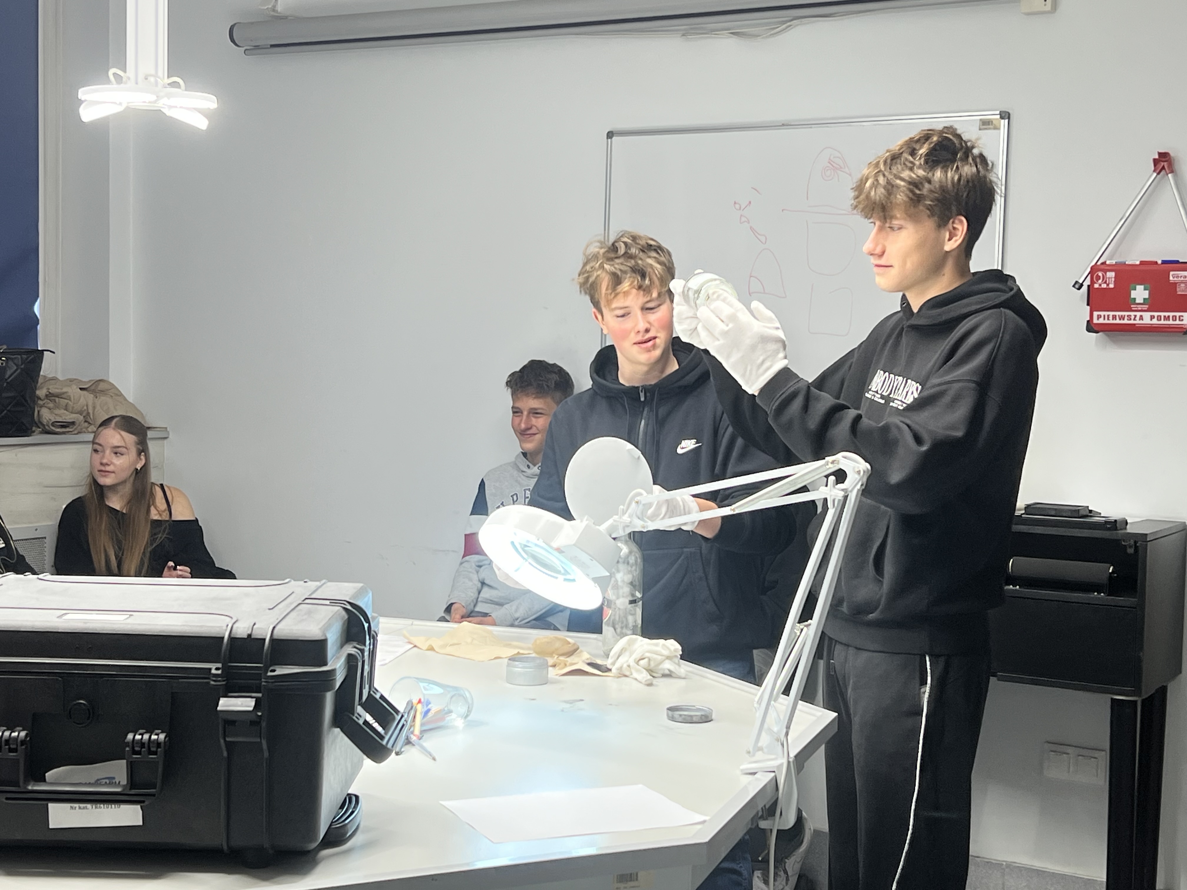 Zajęcia pt. ,,Odkryj tajniki kryminalistyki”