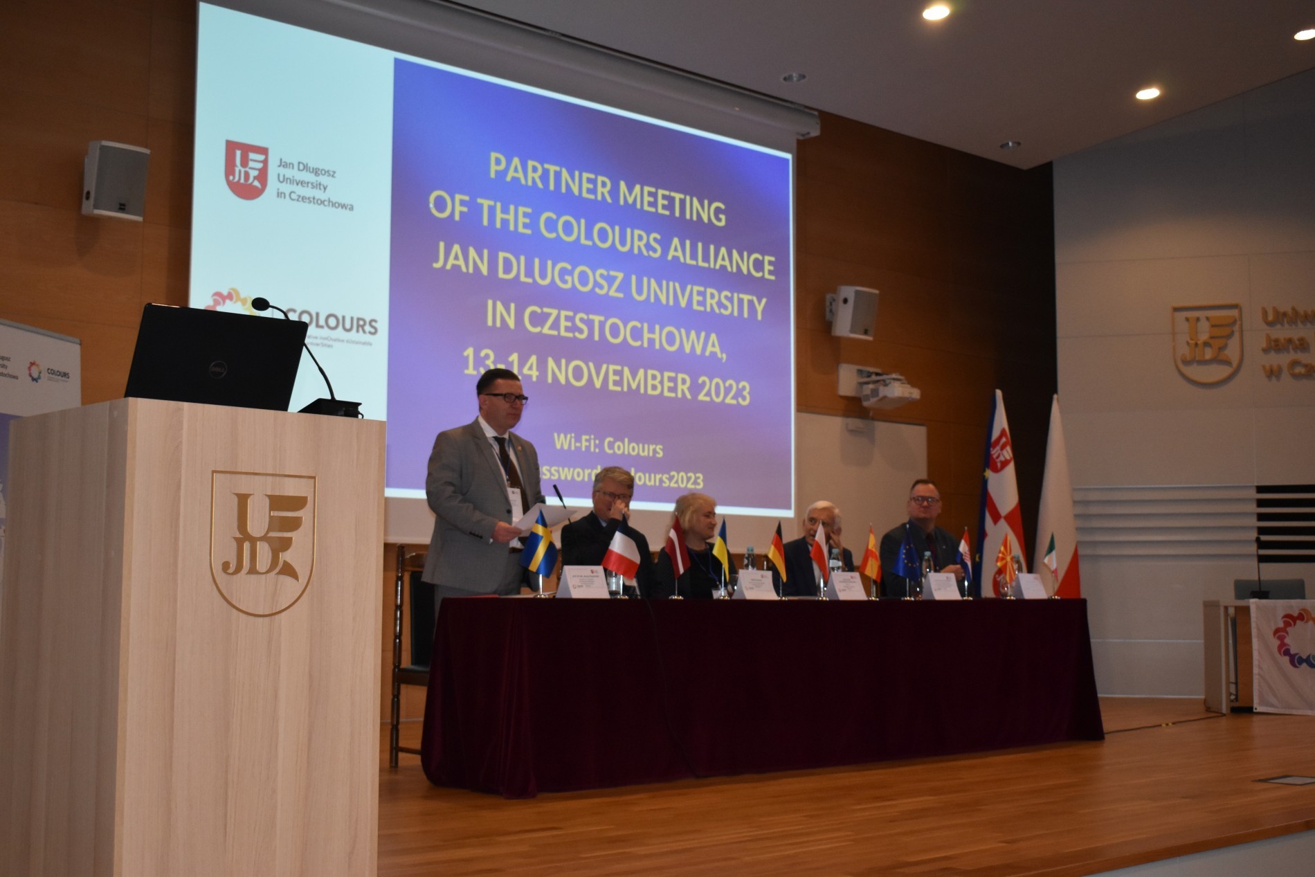 Prof. dr hab. Janusz Kapuśniak welcomes the COLOURS partners, JDU academics and invited guest