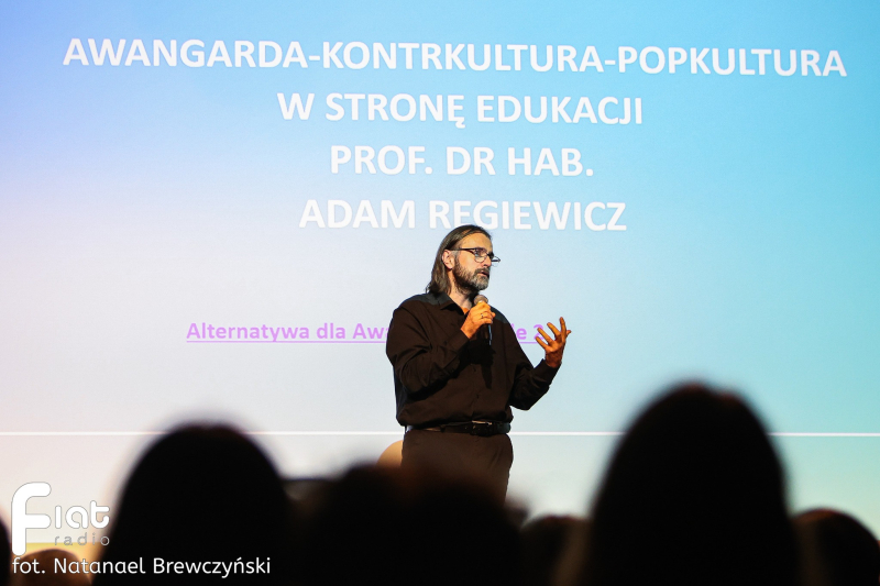 120 minut pełnych życzliwej energii i ważnych myśli.  II Seminarium Naukowe: Nauka-Edukacja-Pop-Kultura.